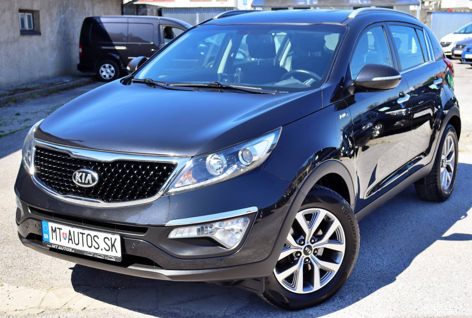 Kia Sportage 2.0 CRDi 4WD Gold 3