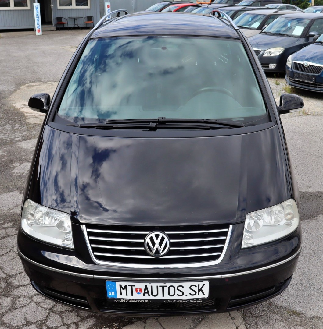 Volkswagen  Sharan 1.9 TDi Sportline  4