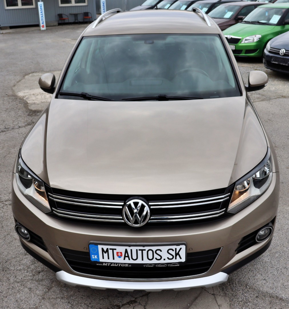 Volkswagen  Tiguan 2.0 TDi 4-Motion Sport Style 4