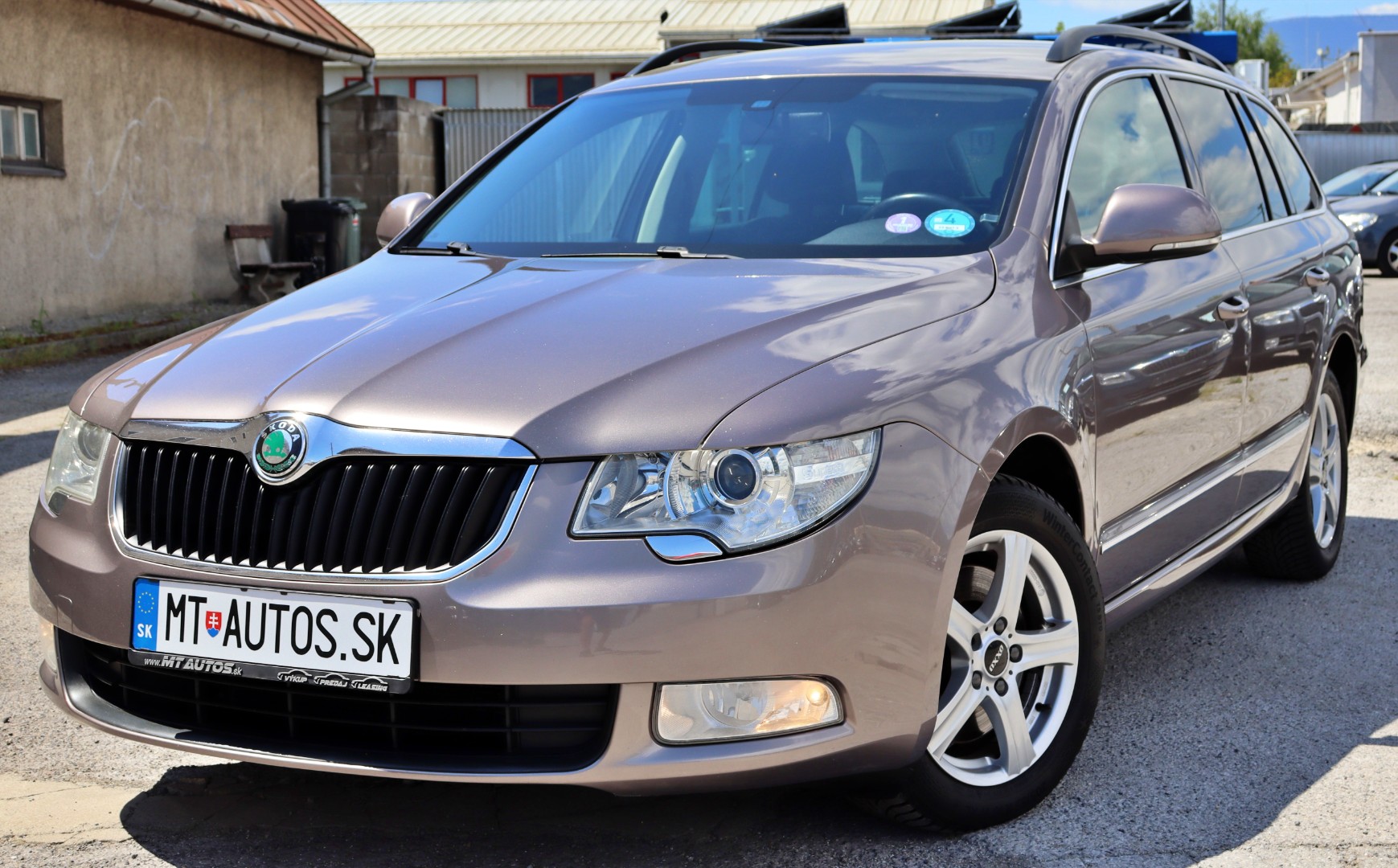 Škoda  Superb 1.4 Tsi Comfortline 3