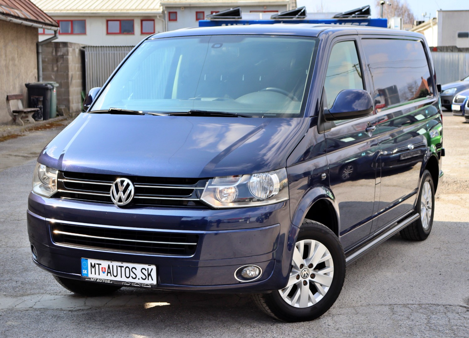 Volkswagen  T5 Transporter 2.0 TDi  2