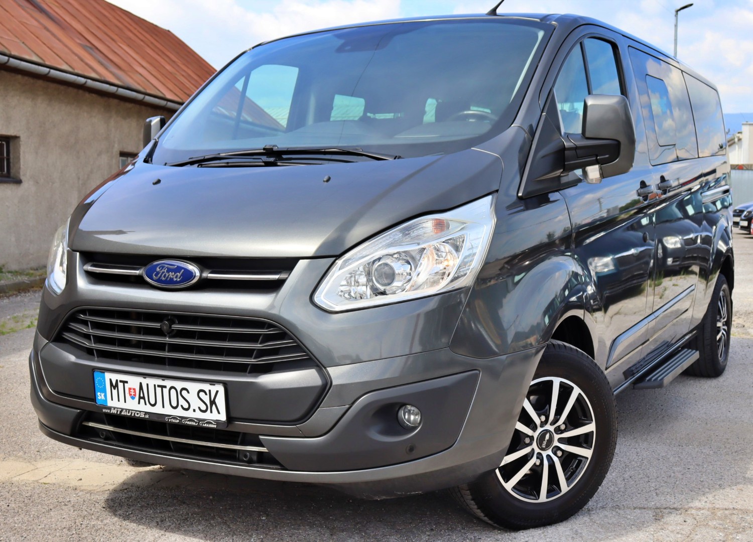 Ford  Tourneo Custom 2.0 TDCi  Titanium L2H1 3